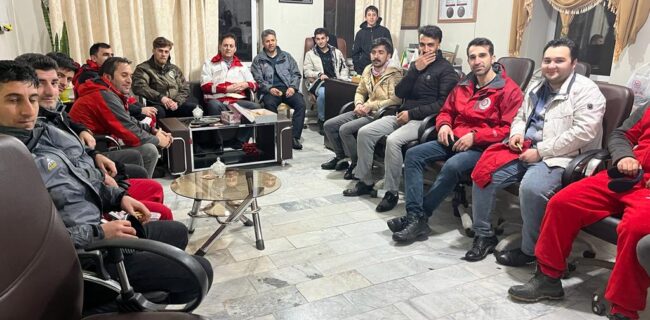 اعزام تیم های امدادگر هلال احمر پیرانشهر به خوی اعزام تیم های امدادگر هلال احمر پیرانشهر به خوی
