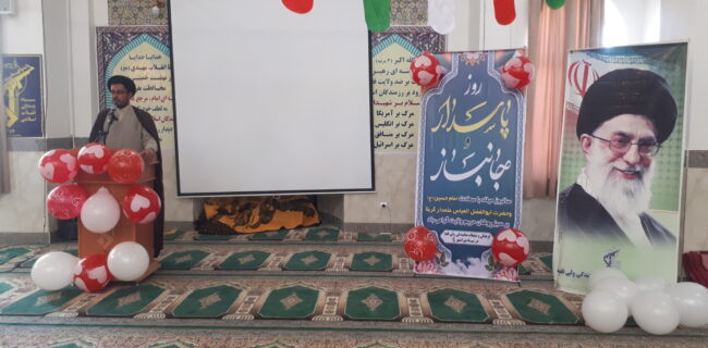 سپاه پاسداران در خط مقدم کمک رسانی به مردم سپاه پاسداران در خط مقدم کمک رسانی به مردم