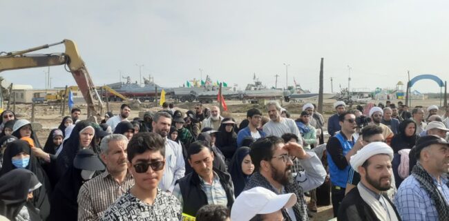 حضور زائرین راهیان نور پیرانشهر در مناطق عملیاتی جنوب حضور زائرین راهیان نور پیرانشهر در مناطق عملیاتی جنوب